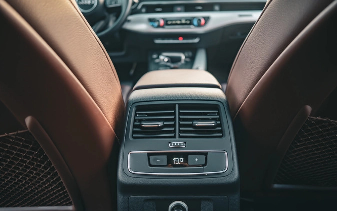 Audi A5 cena 117000 przebieg: 61999, rok produkcji 2017 z Gniezno małe 121
